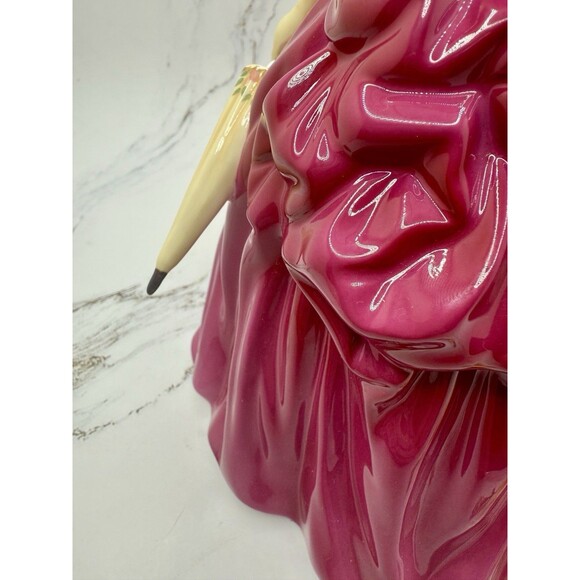 Royal Albert by Royal Doulton Old Country Roses 2010 Figurine of Year 9” MINT - Picture 16 of 16